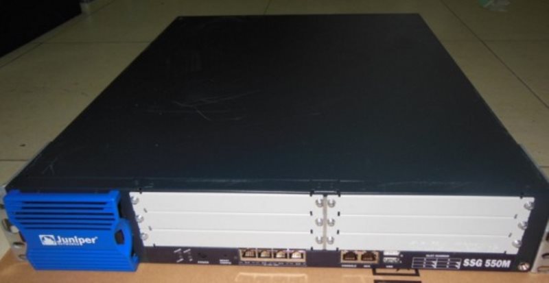 Juniper SSG-550M-SH 44