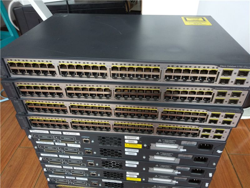 CIsco WS-C3750V2-48PS-S 48 POE